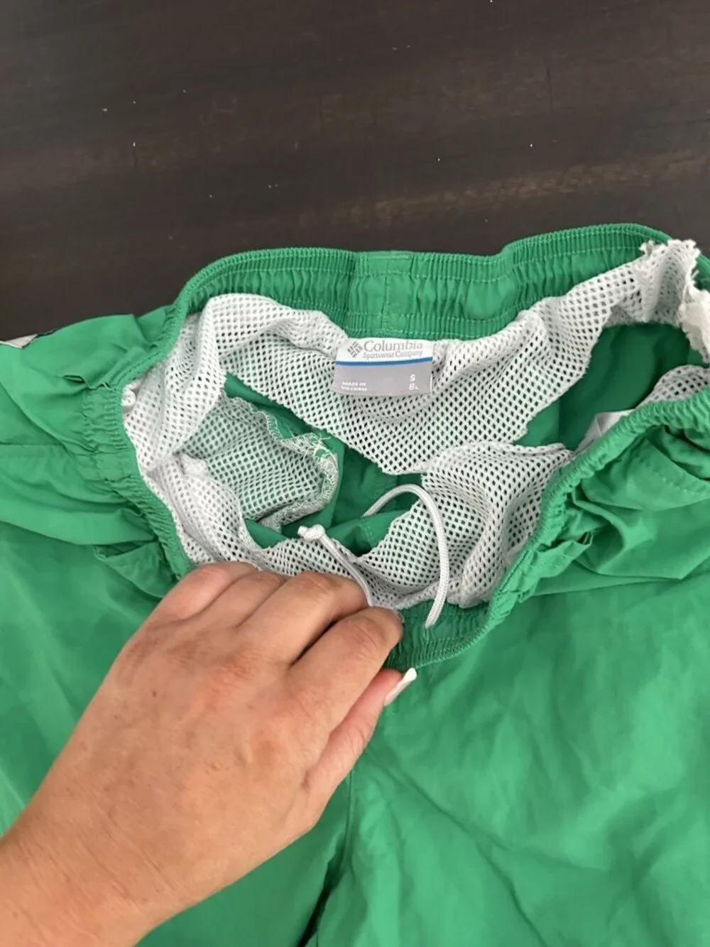 Men’s Columbia Swim Trunks Green Small 8” Inseam Liner Cut